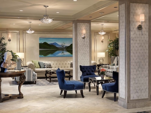 Chateau Victoria Hotel and Suites
