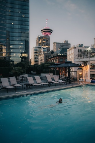 Fairmont Waterfront