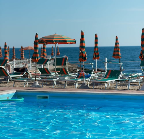 Sunbay Park Hotel