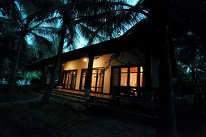 Biệt thự, 1 phòng ngủ, quang cảnh biển | Hiên
